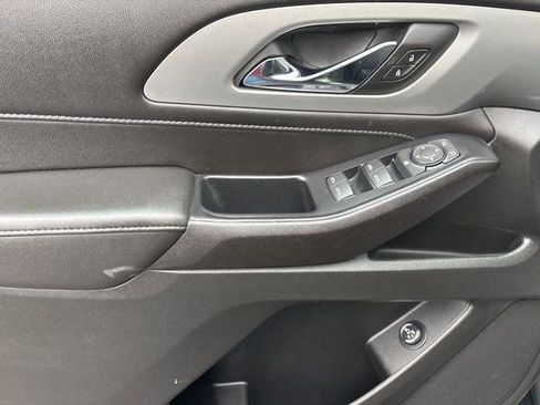 Used 2022 Chevrolet Traverse LT w/ LPO, Floor Liner Package image 13