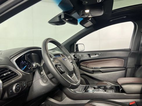 Used 2020 Ford Edge Titanium w/ Equipment Group 301A image 21