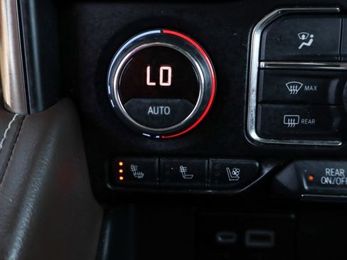 Used 2021 Chevrolet Suburban High Country w/ Premium Package image 42