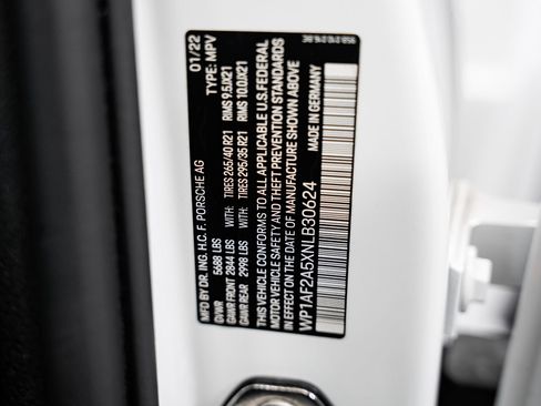 Used 2022 Porsche Macan GTS AWD/4WD image 49