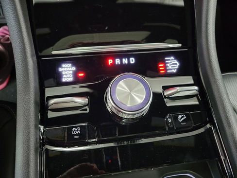 New 2025 Jeep Grand Cherokee Overland image 27