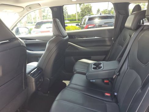 Used 2023 INFINITI QX60 Pure AWD/4WD image 14