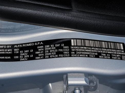 Used 2022 Alfa Romeo Stelvio Ti image 30