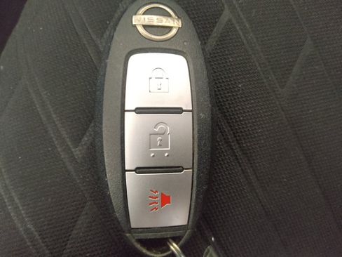 Used 2022 Nissan Kicks S FWD image 32