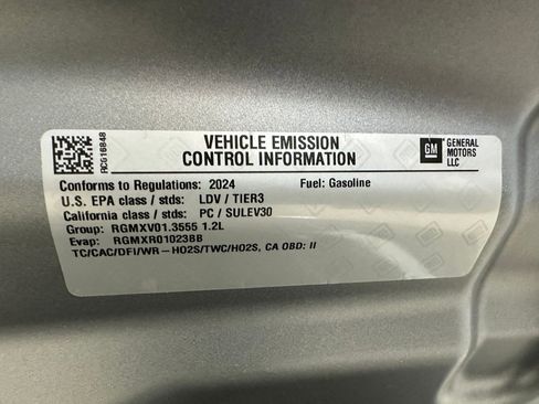 Certified 2024 Chevrolet Trax LT w/ Driver Confidence Package image 36