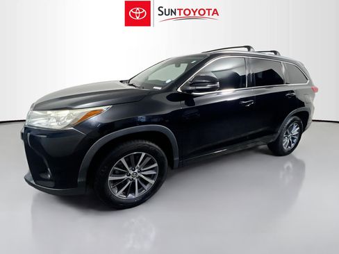 Used 2018 Toyota Highlander XLE FWD image 9