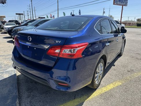 Used 2019 Nissan Sentra SV FWD image 6