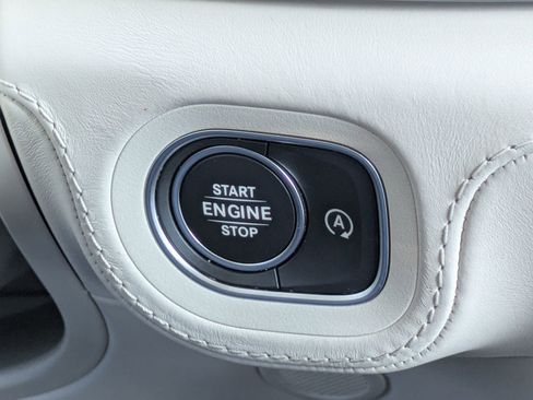 Used 2022 Mercedes-Benz Maybach GLS 600 4MATIC image 17