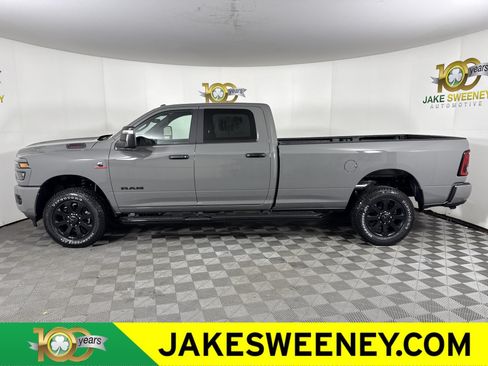 New 2026 RAM 2500 Big Horn AWD/4WD image 5