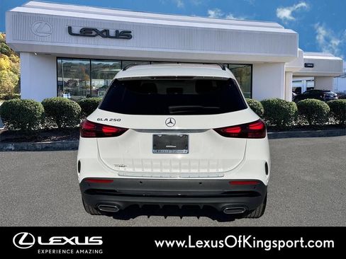 Used 2025 Mercedes-Benz GLA 250 image 4