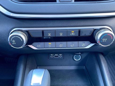 Used 2025 Nissan Altima 2.5 S image 29