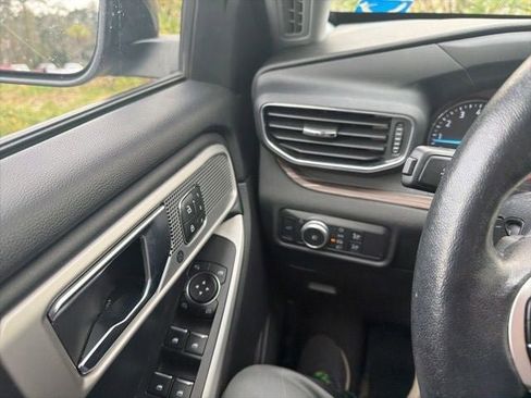 Used 2021 Ford Explorer Limited w/ Equipment Group 301A image 19