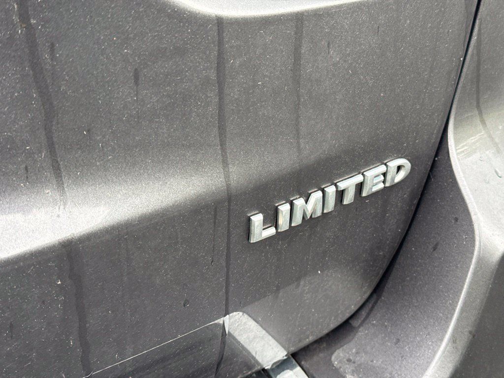 Used 2017 Jeep Grand Cherokee Limited w/ Luxury Group II AWD/4WD image 8
