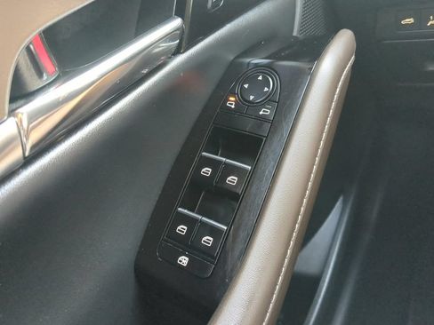 Used 2022 MAZDA CX-30 AWD 2.5 S w/ Premium Package image 19
