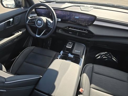 Used 2025 Buick Enclave Sport Touring w/ Power Package image 33