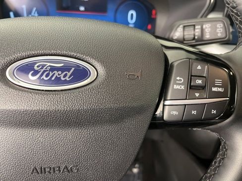 Used 2025 Ford Escape Platinum image 10