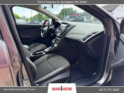 Used 2013 Ford Focus SE FWD image 14