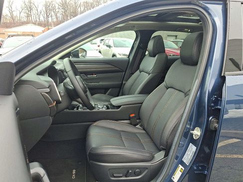 Used 2025 MAZDA CX-50 AWD 2.5 S w/ Premium Plus Pkg image 12