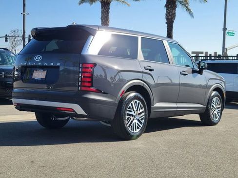 New 2026 Hyundai Palisade SE image 2