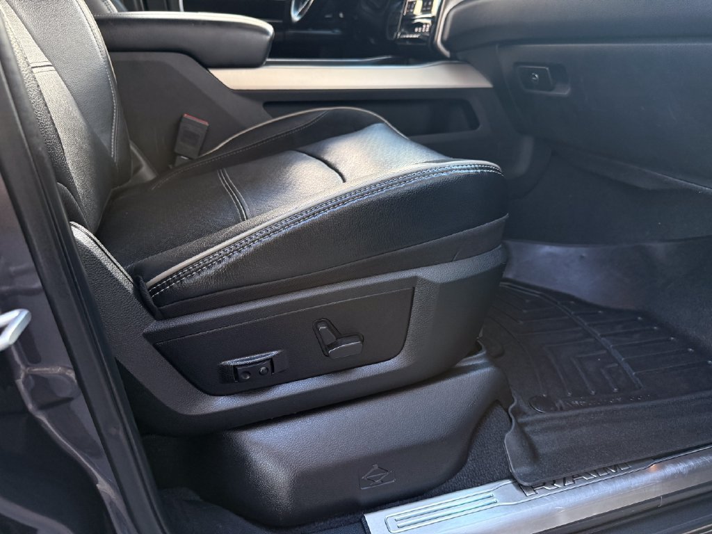 Used 2022 RAM 2500 Laramie AWD/4WD image 47