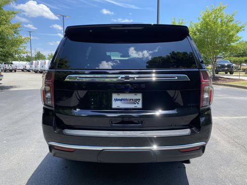 Used 2024 Chevrolet Tahoe LT w/ LT Signature Package AWD/4WD image 8