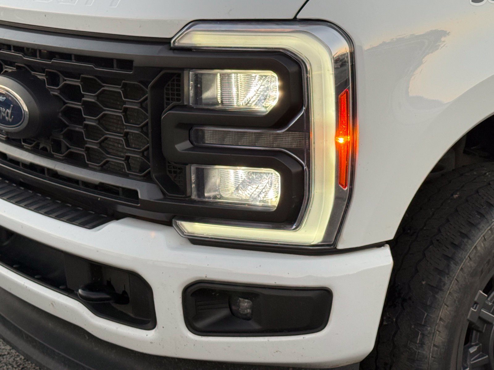 Used 2023 Ford F350 XL w/ STX Appearance Package AWD/4WD image 10