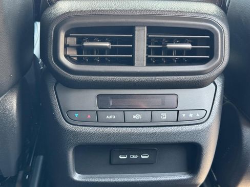 Certified 2025 Honda Pilot EX-L image 17