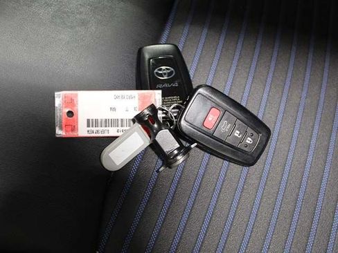 Certified 2024 Toyota RAV4 XSE w/ Weather Package AWD/4WD image 20