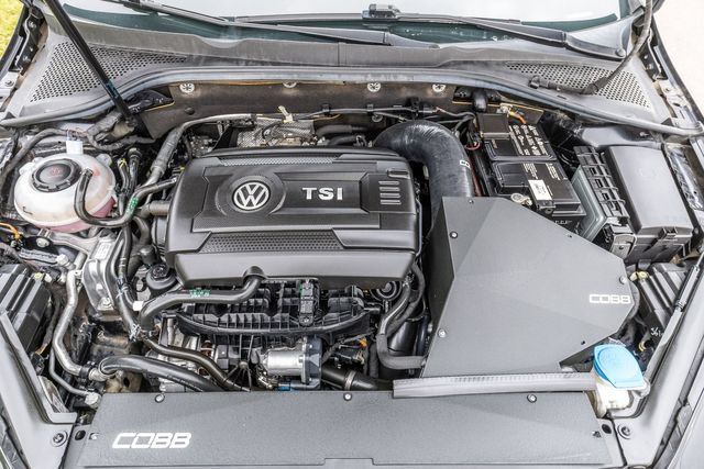 Used 2021 Volkswagen GTI SE FWD image 19