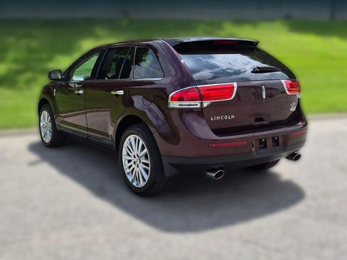 Used 2011 Lincoln MKX 2WD w/ 102A Rapid Spec Order Code image 2