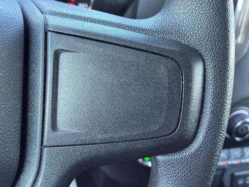 Used 2025 Chevrolet Silverado 1500 Custom image 37