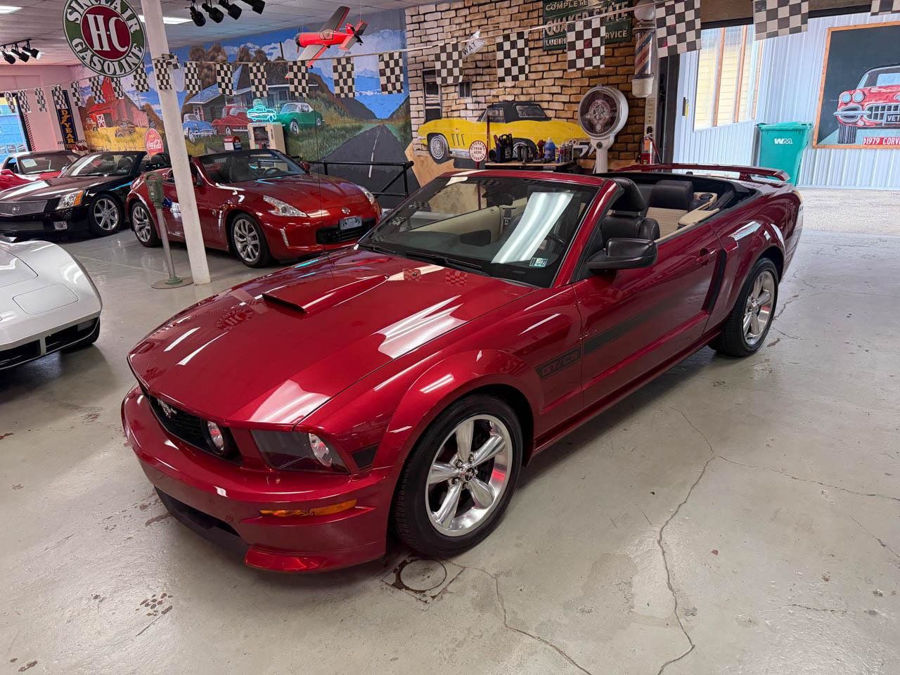 Used 2007 Ford Mustang GT Premium RWD image 3