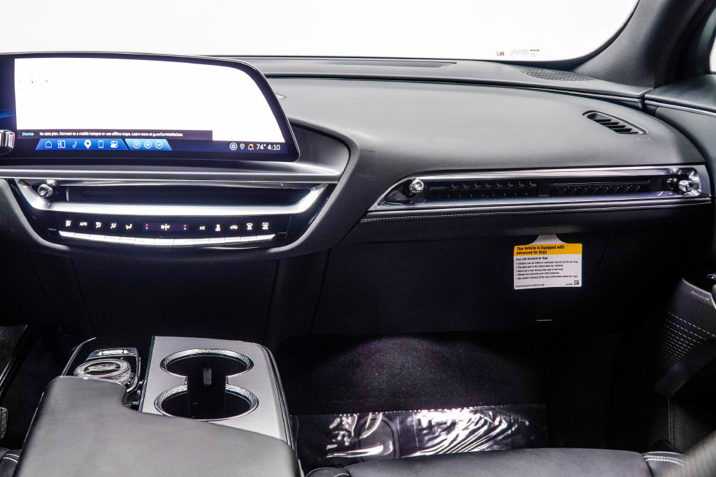 Used 2024 Cadillac Lyriq Tech RWD image 20