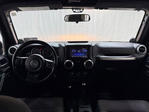Used 2011 Jeep Wrangler Sahara w/ Connectivity Group AWD/4WD image 20