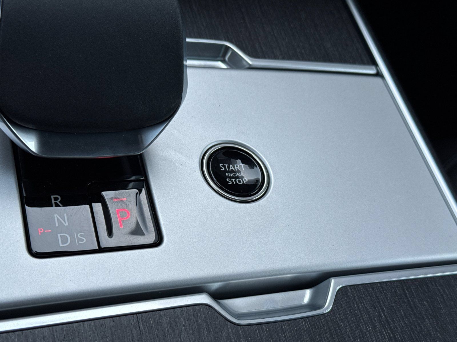 New 2026 Land Rover Range Rover SE AWD/4WD image 23