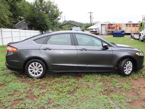 Used 2016 Ford Fusion S FWD image 6