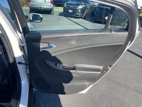 Used 2017 Chevrolet Volt Premier w/ Driver Confidence II Package image 46