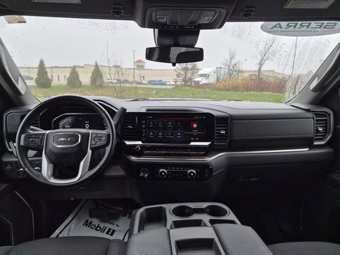 Used 2024 GMC Sierra 1500 Elevation image 40