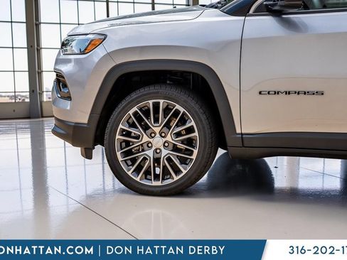 Used 2023 Jeep Compass Limited w/ Elite Group AWD/4WD image 40