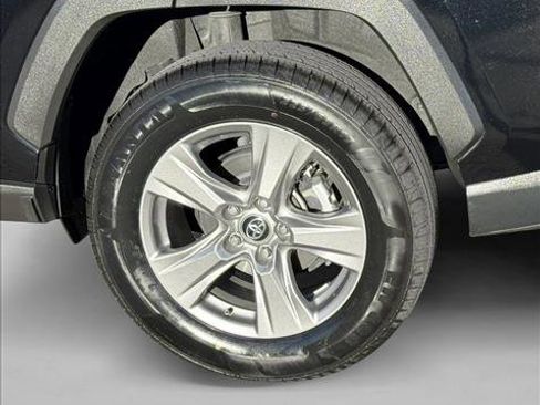 Used 2024 Toyota RAV4 XLE image 9