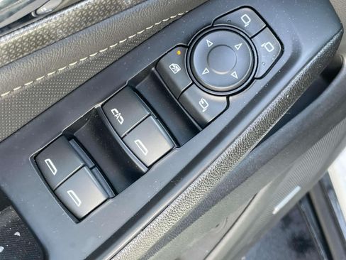 Used 2023 Chevrolet Traverse Premier w/ Redline Edition FWD image 19