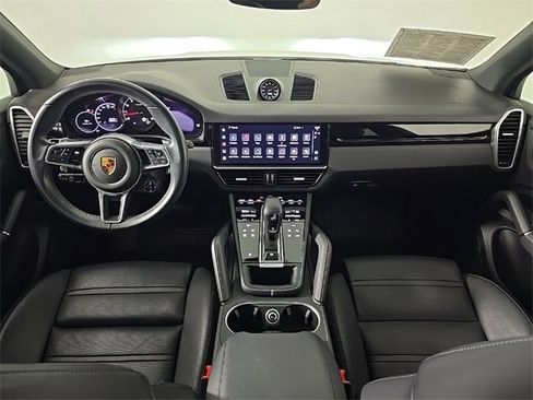 Certified 2022 Porsche Cayenne image 28
