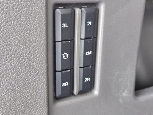 Used 2018 Ford Expedition Limited w/ Equipment Group 301A image 13