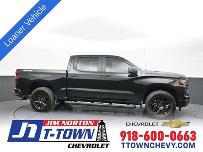 New 2026 Chevrolet Silverado 1500 Custom w/ Turbomax Blackout Package