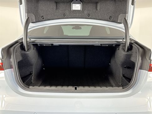 Certified 2022 BMW M4 Competition w/ Executive Package image 27