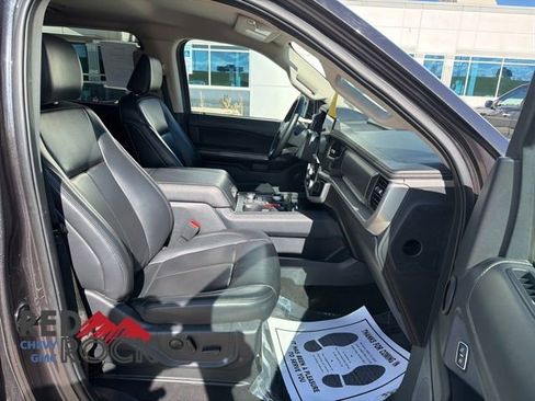 Used 2024 Ford Expedition Max XLT AWD/4WD image 11