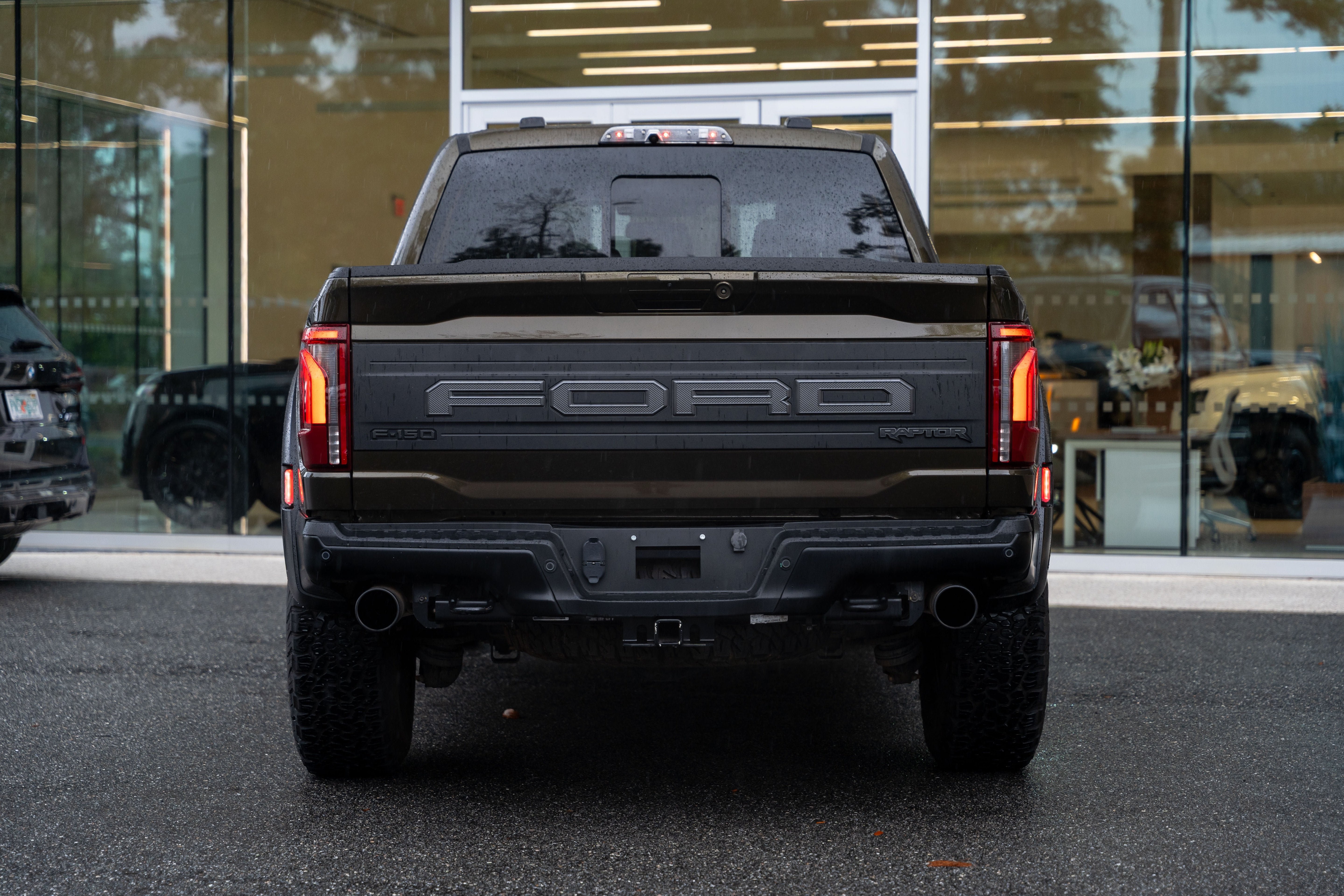Used 2025 Ford F150 Raptor AWD/4WD image 6