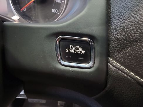 Used 2021 GMC Acadia SLE FWD image 25