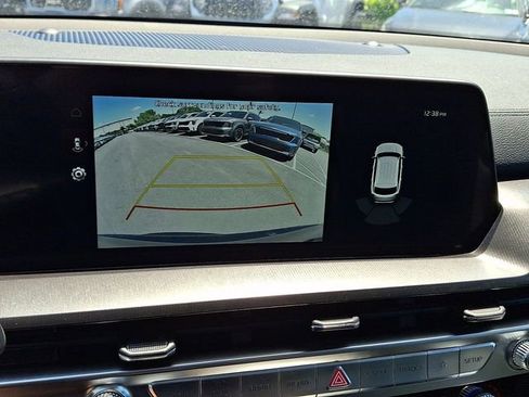 Used 2025 Kia Telluride S AWD/4WD image 19