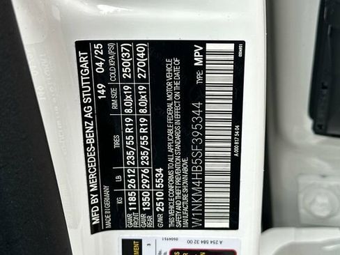 Certified 2025 Mercedes-Benz GLC 300 4MATIC image 39